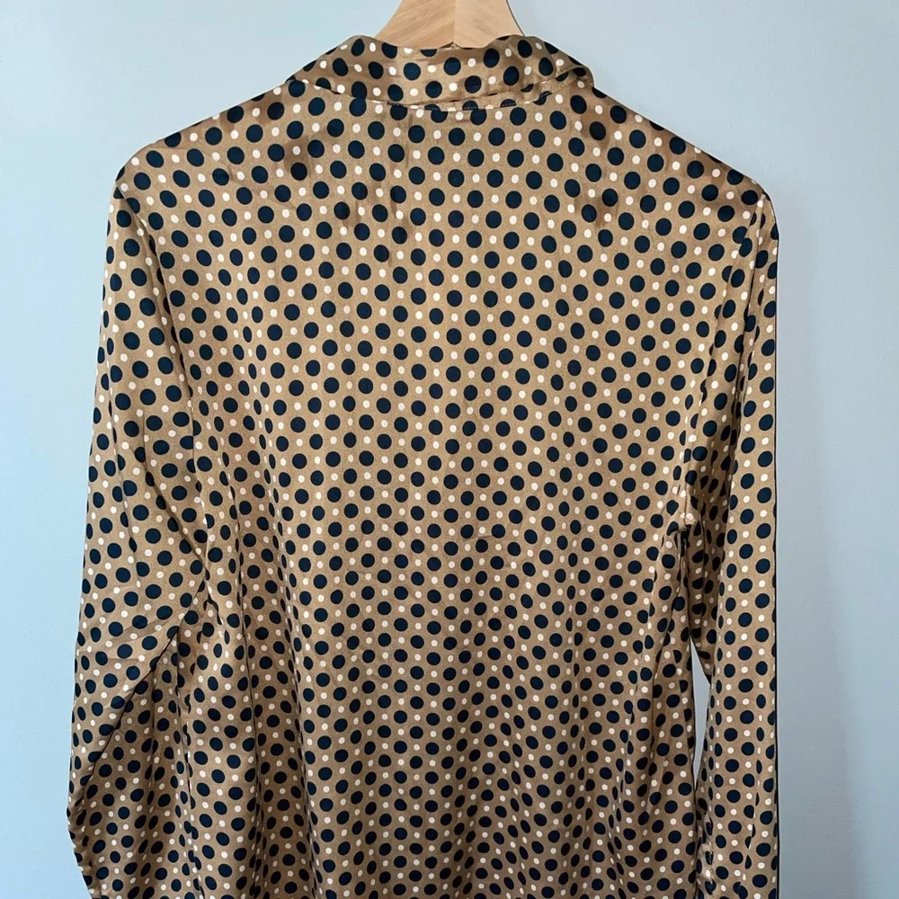 Gold and Black Ann Taylor Work Shirt - Picture 2 of 5